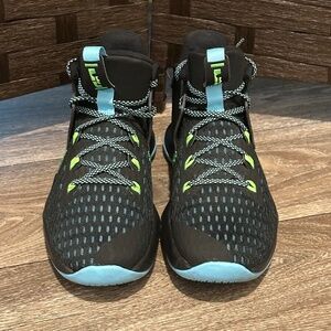 Nike LeBron Witness 5 Black Light Blue Fury Men’s Size 9 — Slightly Used, No Box